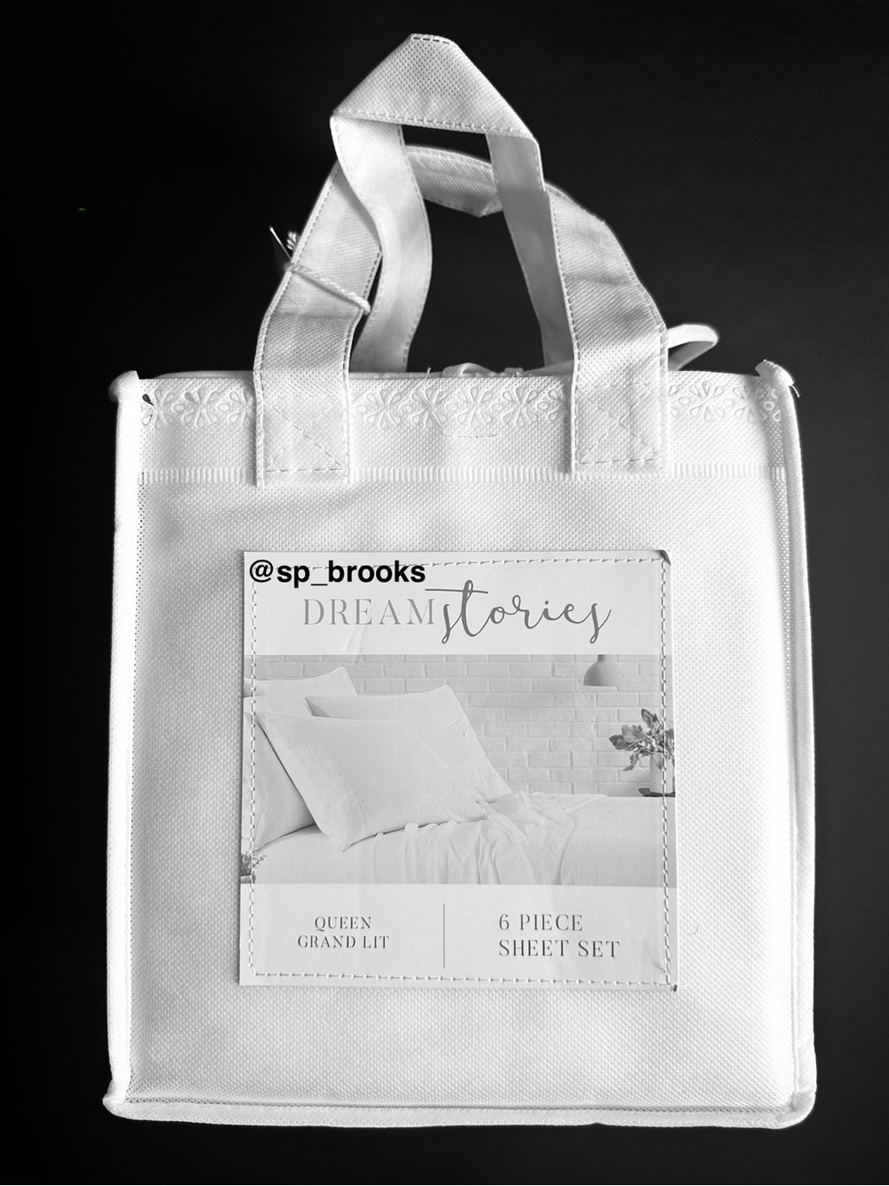 🎁Dream Stories 6-Piece Queen Sheet Set in Cloud White - DREAM Stories Sheet Set